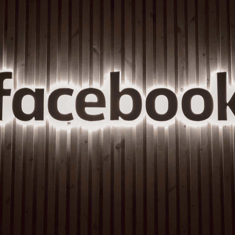 FaceBook | Gebruiken of niet | Go2People Websites